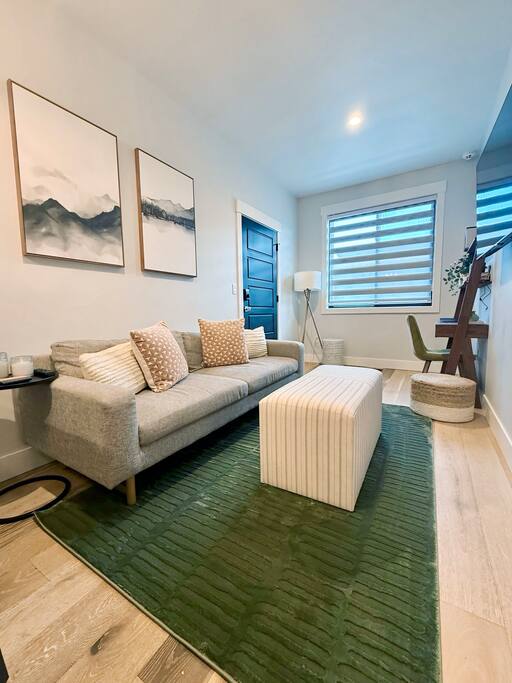 Pikes Retreat | Mountain Views + Modern Comfort