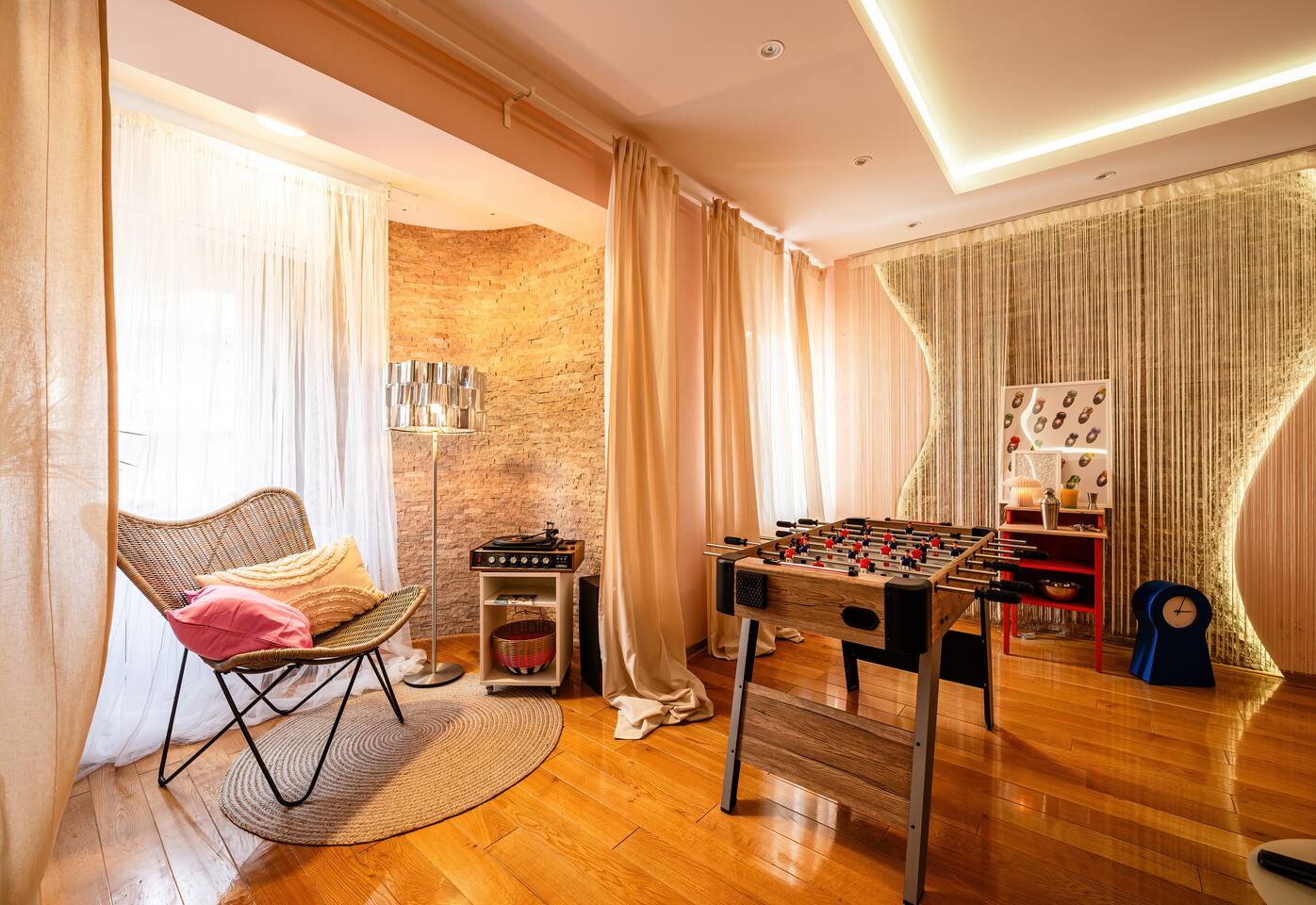 Play Cloud w/Cinema & Foosball | Old Town Heart