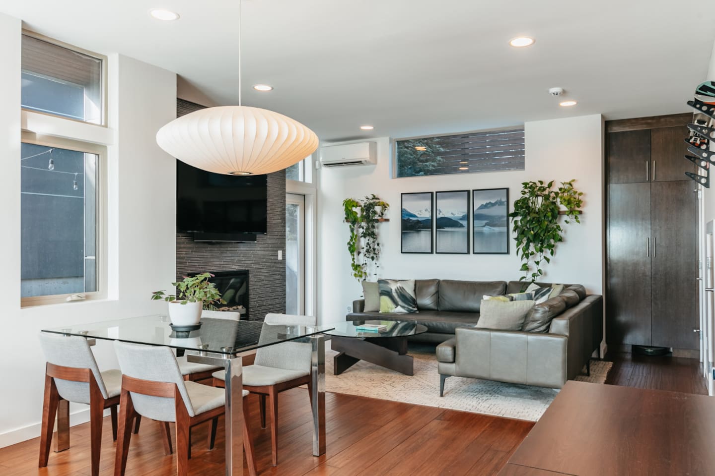 Awesome Location - Private HotTub & Sauna