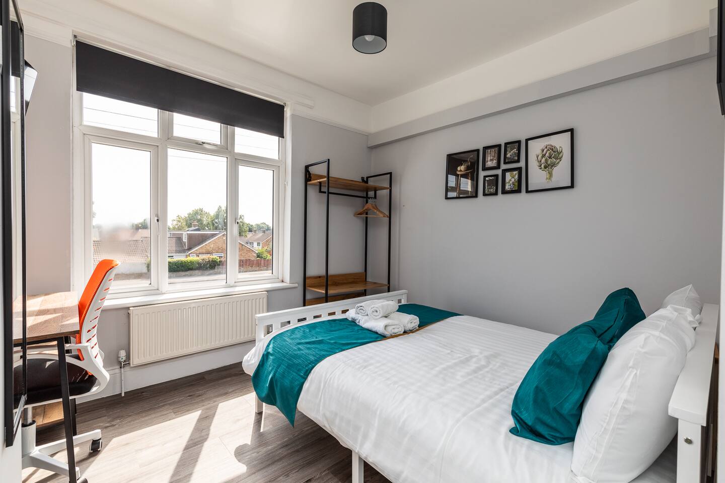 Dove Court Travel Lodge - First Floor Ensuite 3