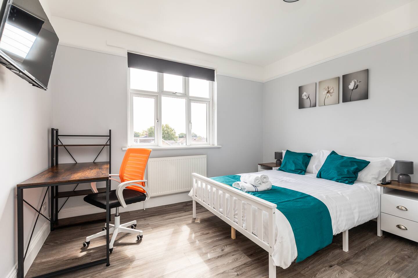 Dove Court Travel Lodge - First Floor Ensuite 4