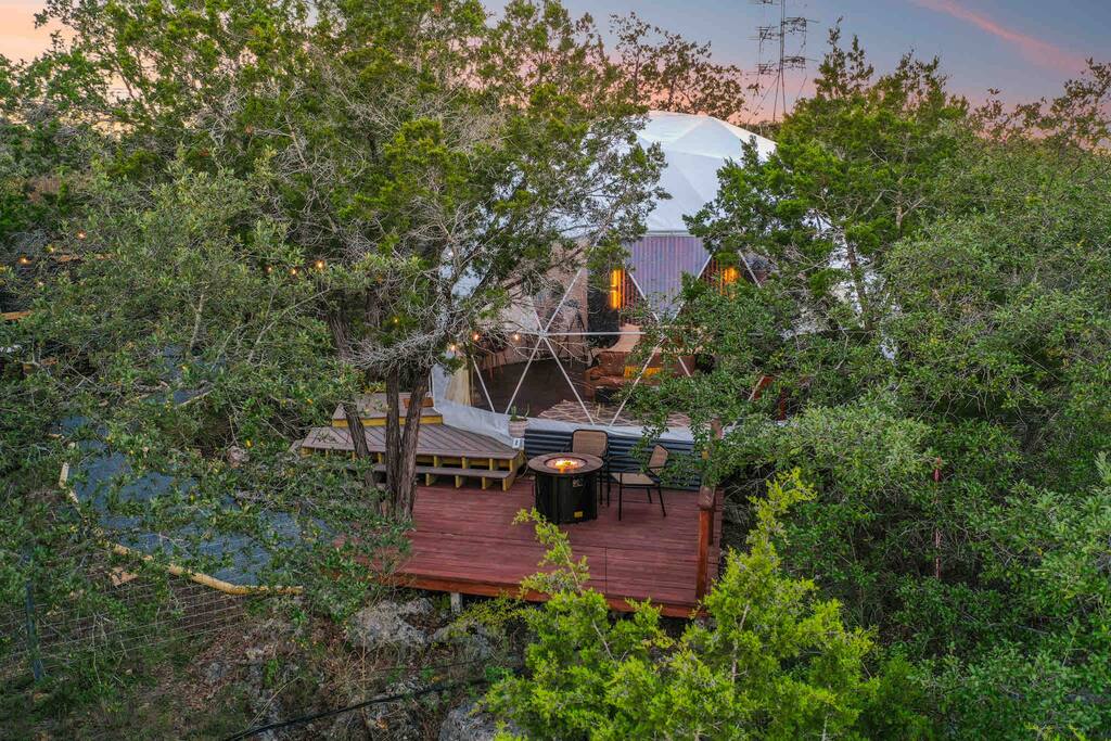 Glamping in Dome: Hot Tub, Sauna, Gym, Cold Plunge