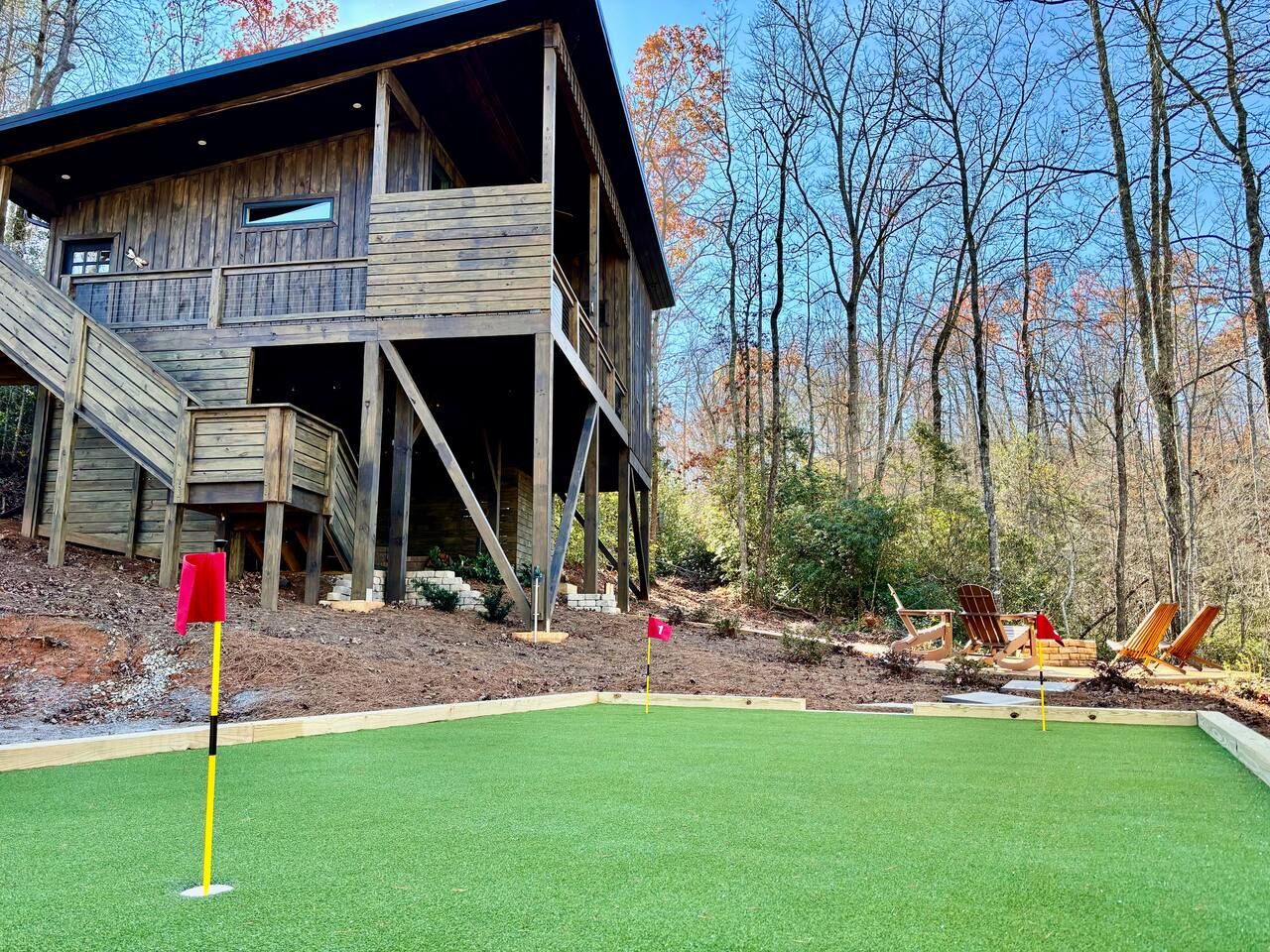 Luxury Treehouse, Hot Tub, Sauna, Pond, Golf Green