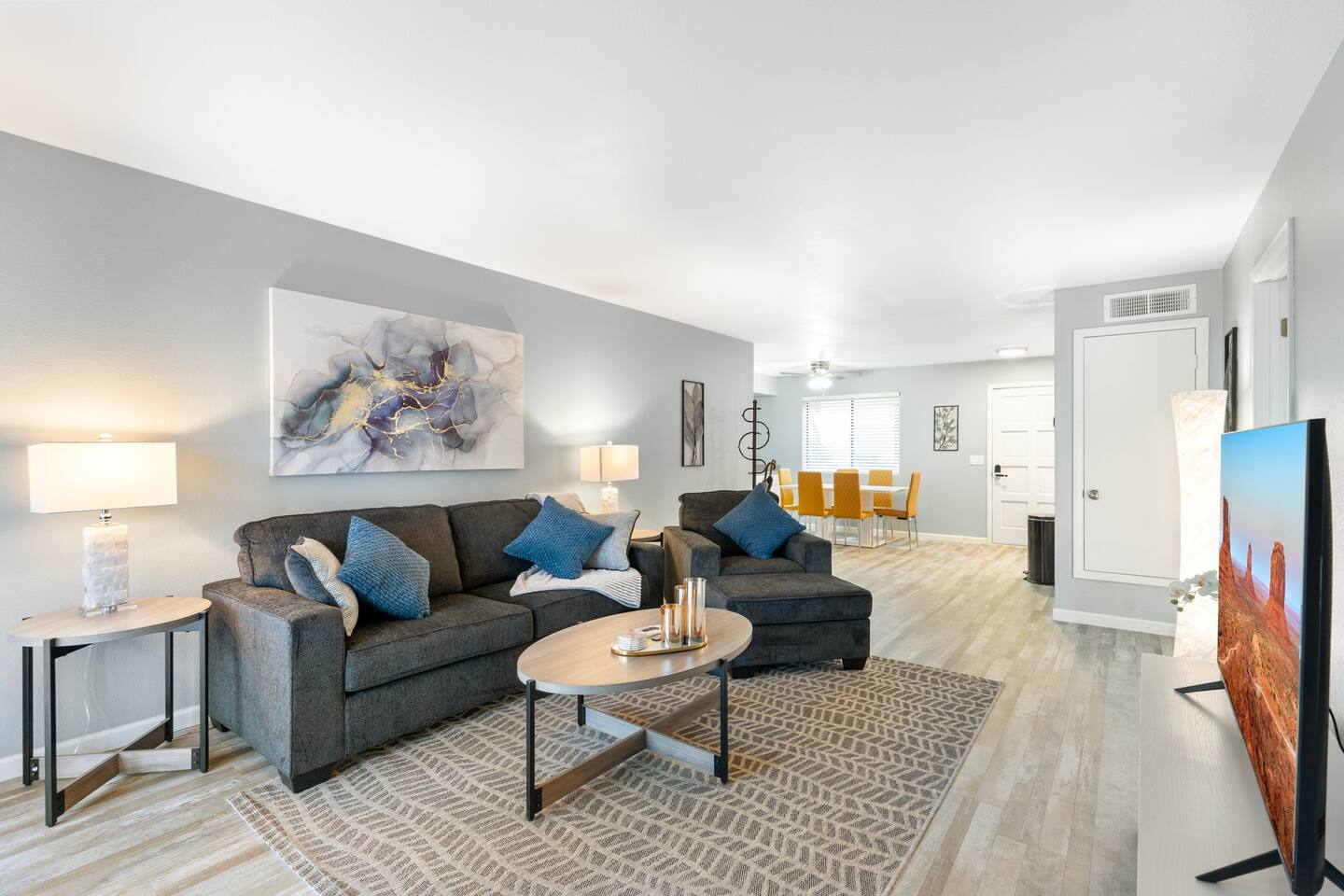 Modern Oasis in Red Rocks - pool,spa,tennis