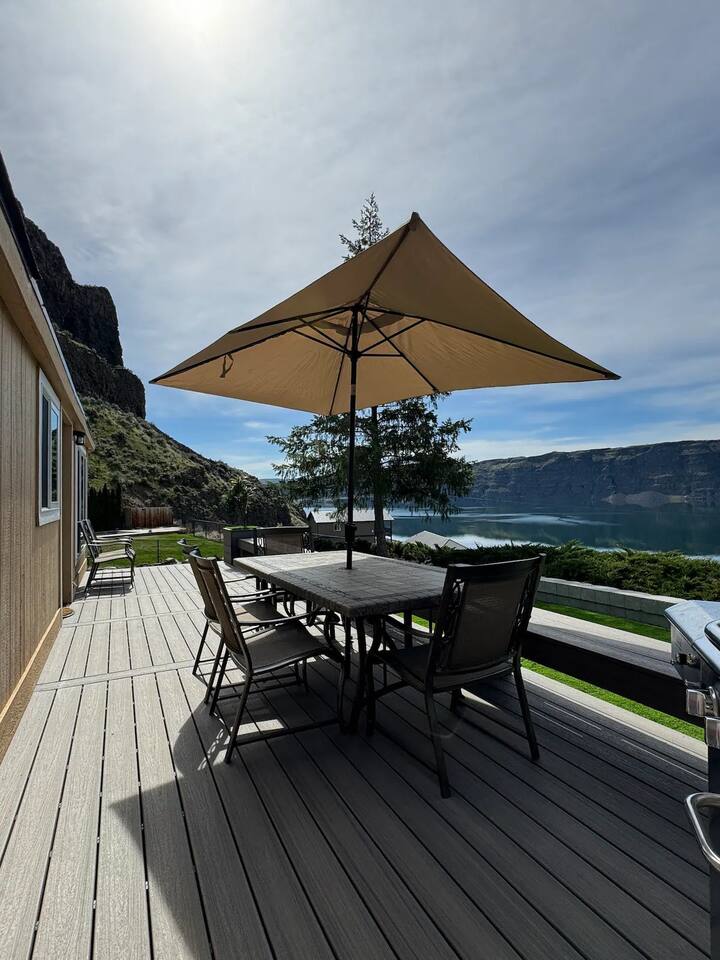 Cabin w/ Gorgeous View! 5 min to Gorge Ampitheatre