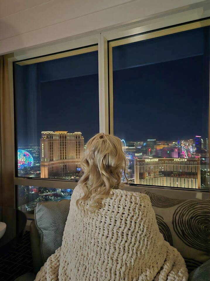 𝐓𝐑𝐔𝐌𝐏 56th FL ⁕ 2 Beds ⁕ Strip & Sphere Views