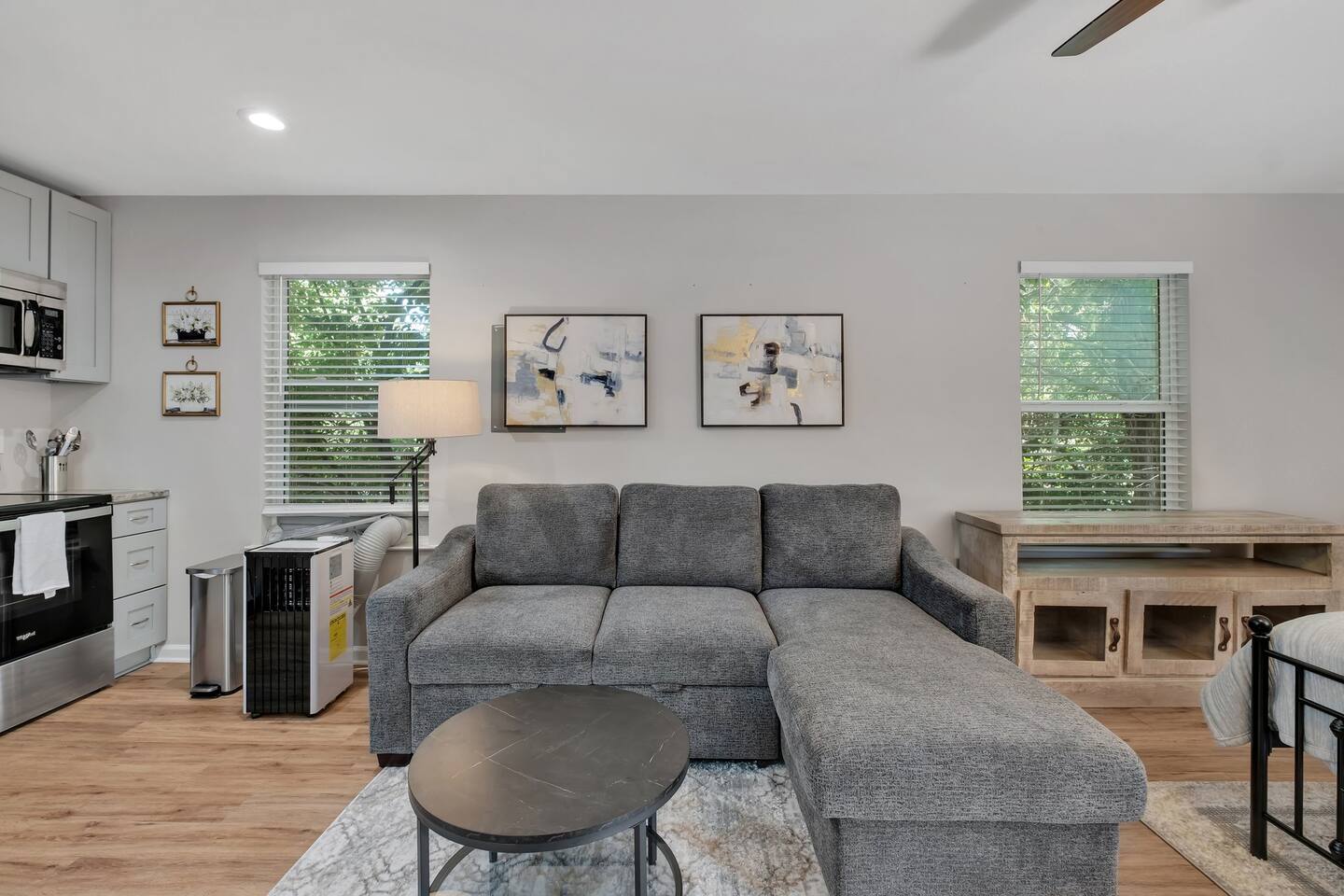 The Capitol - A Luxury Midtown Studio Apartment