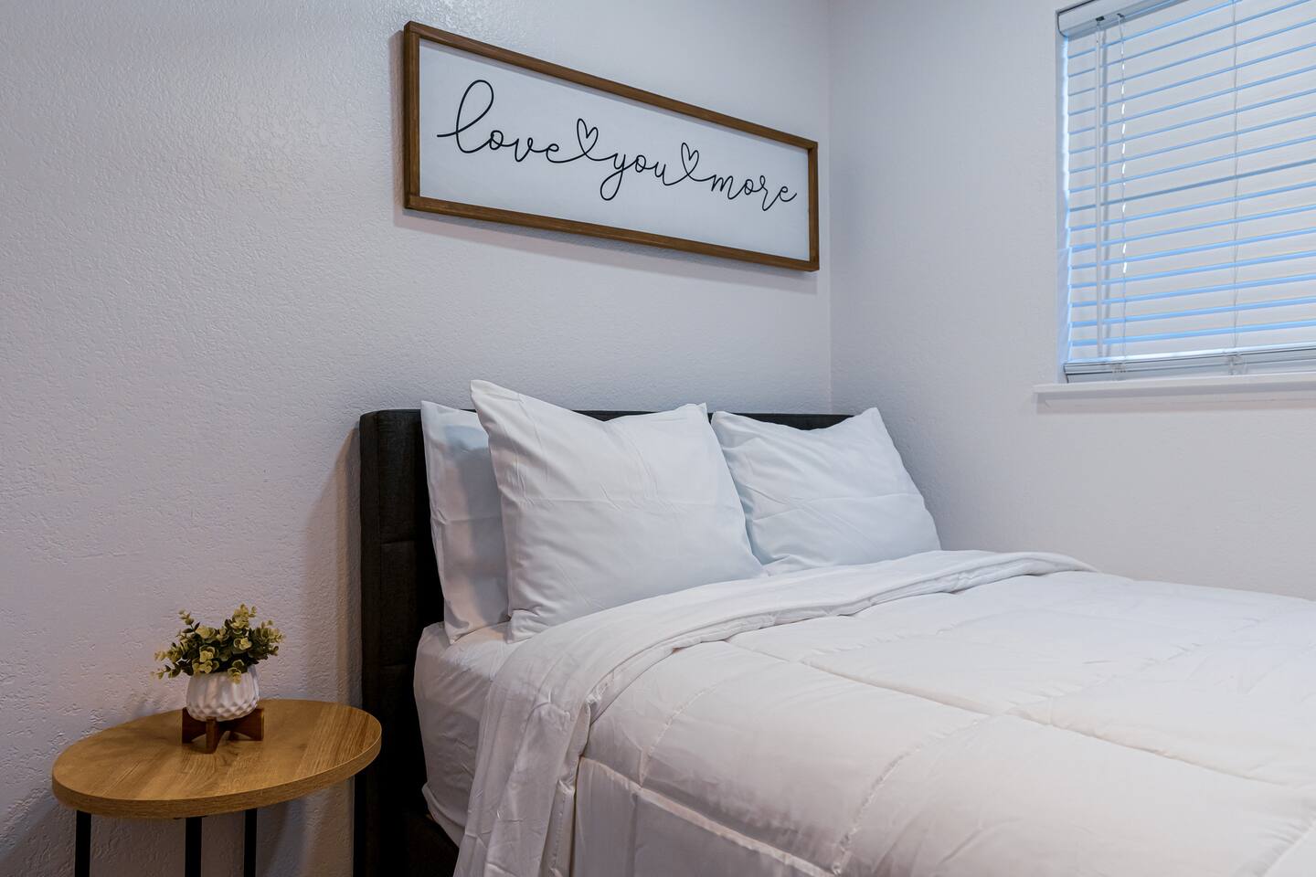 Westside Apartment | Private & Quiet