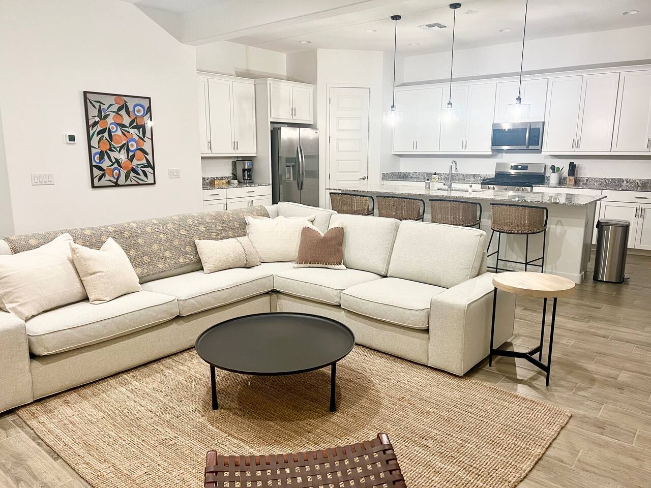 New Spacious Desert Home w Mountain View & Garage