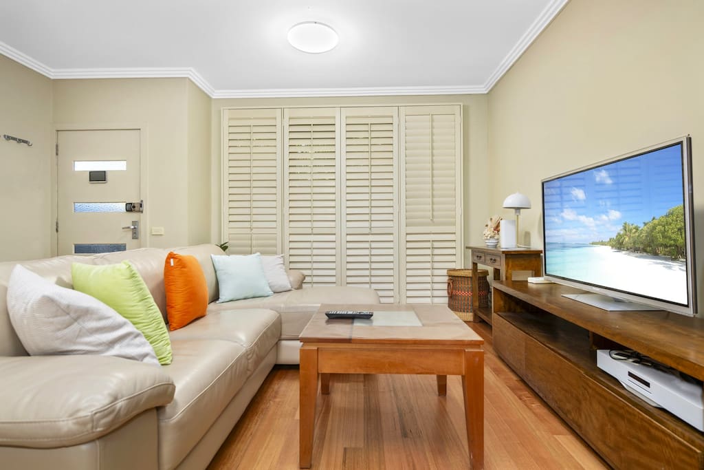 Family & Pet Friendly 3BR Home w Parking Chatswood