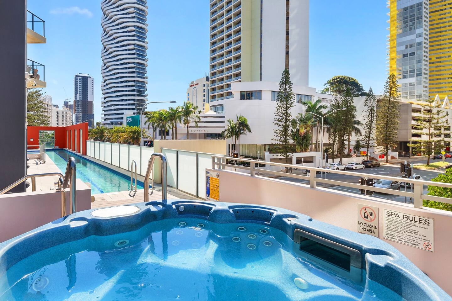 Park Views & Luxe Amenities in Broadbeach