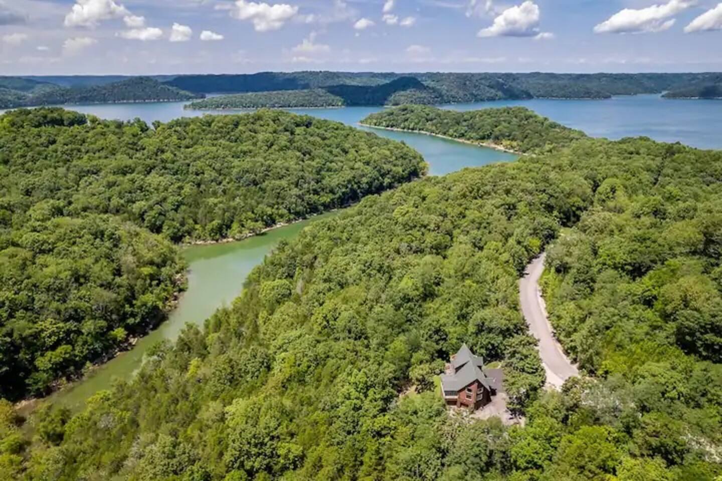 Hot Tub, Sunroom w/ heat and A/C, Game room, Views