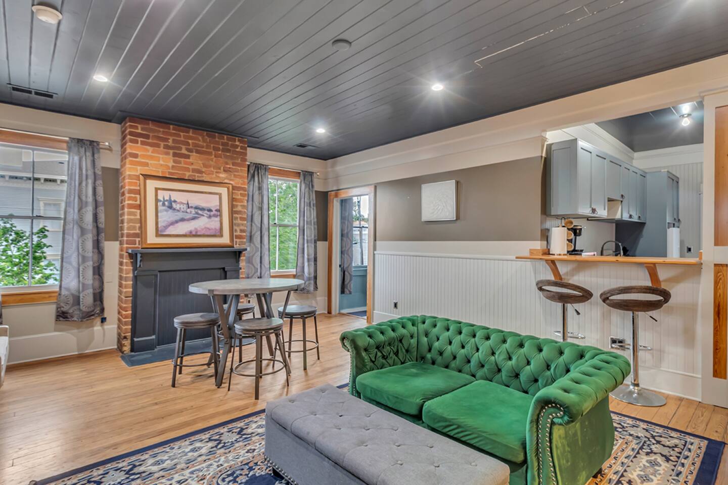 Cozy & Comfortable | Parkside Retreat