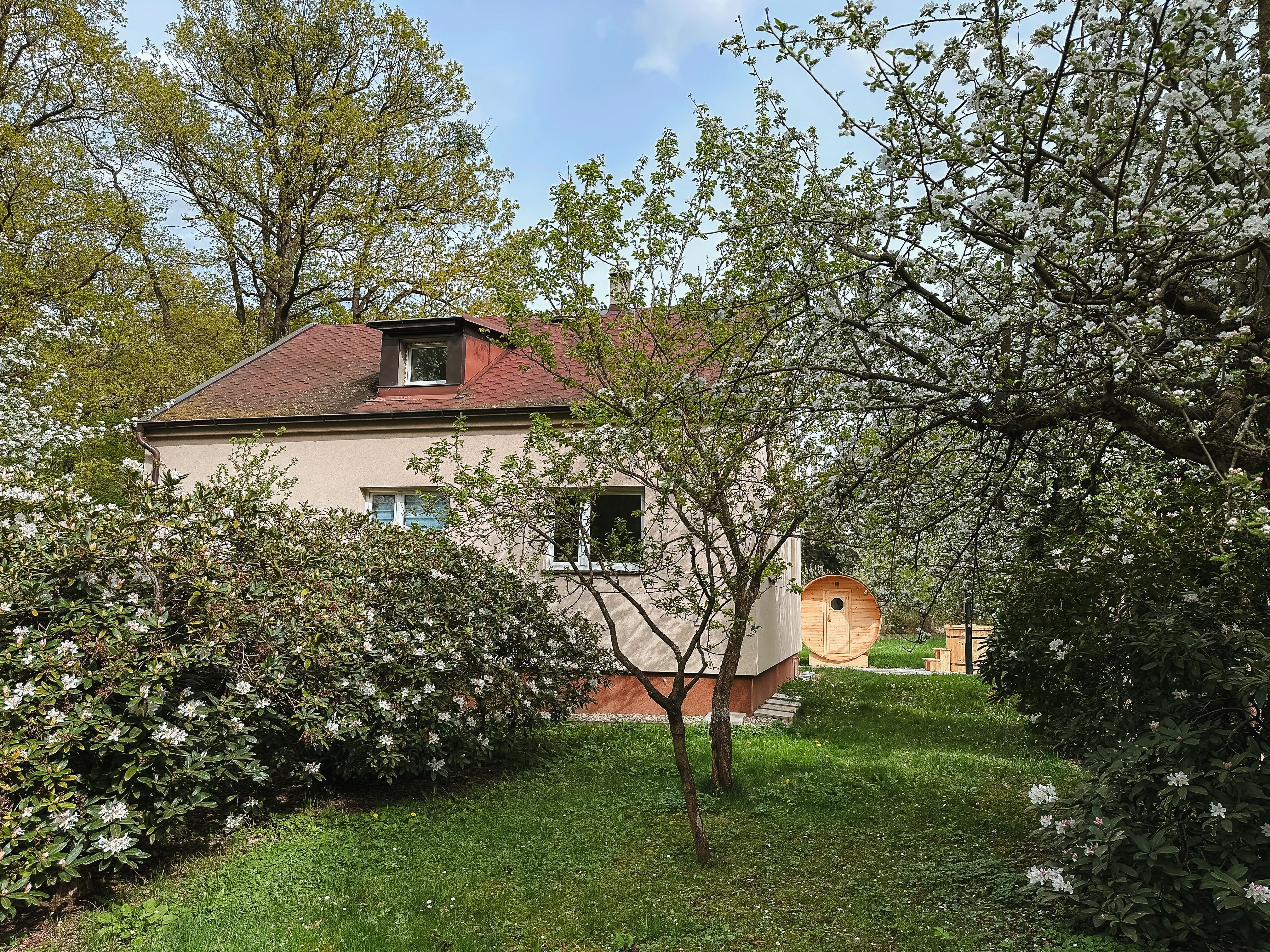 Prague Wellness Home, Forest Getaway