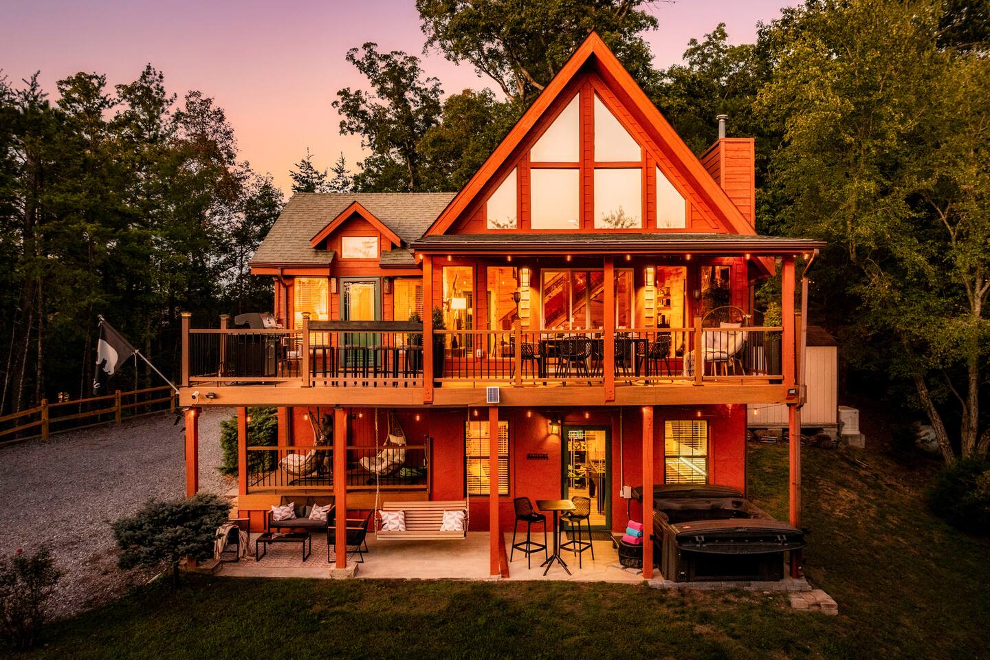 Cozy MountainViews FirePit HotTub Games