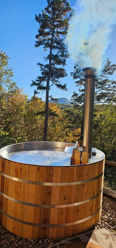 Jack's Wonder Inn (Starlink/Woodfired Hot Tub)