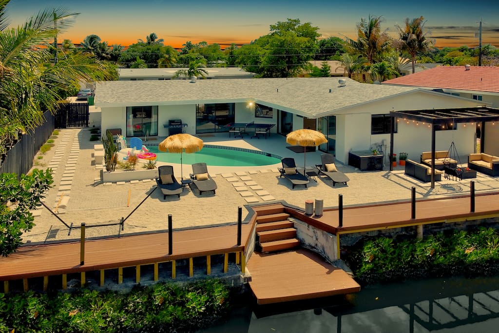 Luxe Oasis Miami Villa | 10mn from Beach