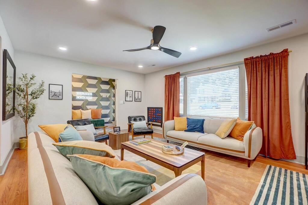 Generous 5BR North Hills|Slps 17|State Fair 10 min