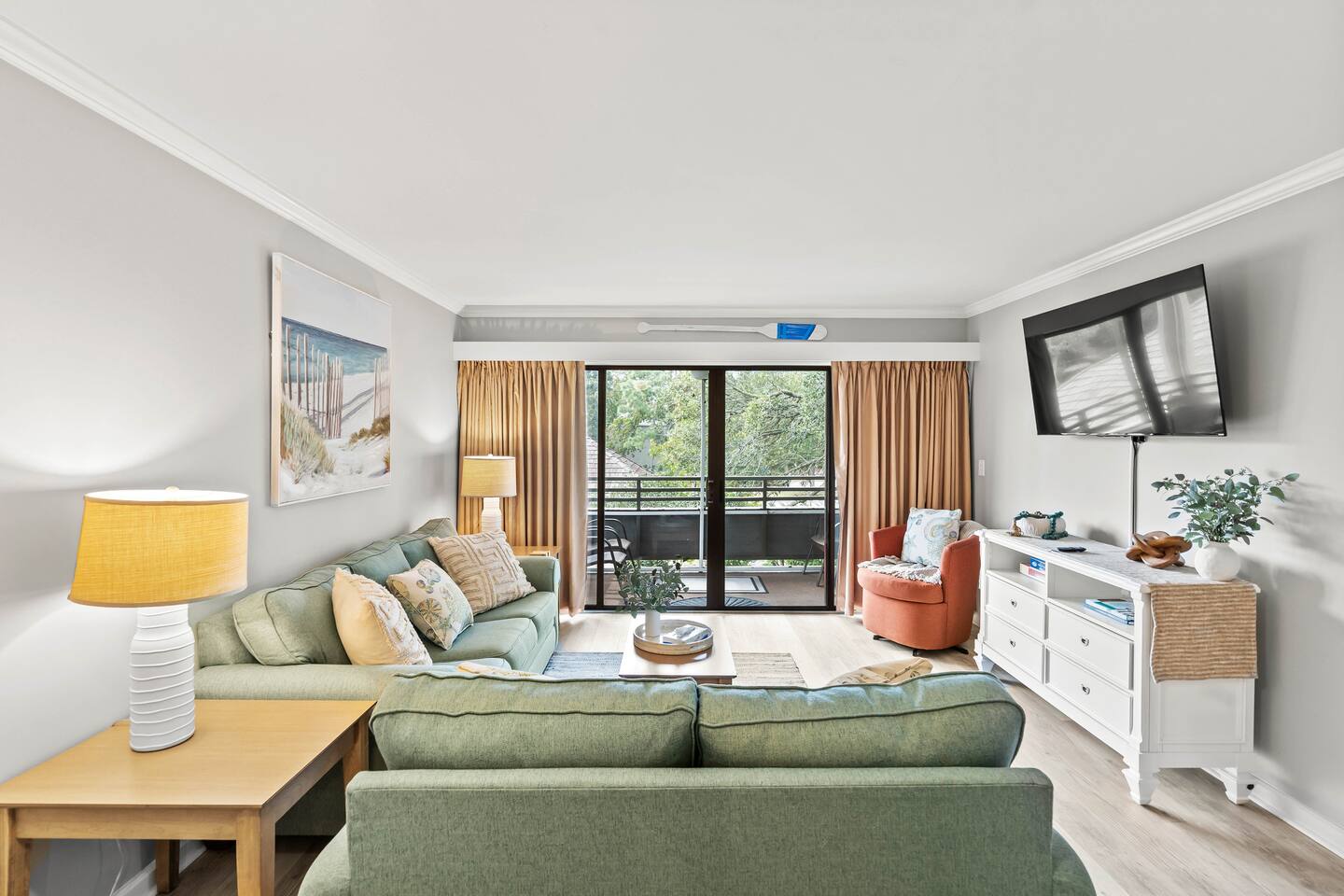 Relaxing 2BR Condo | Beach + Barefoot Nearby