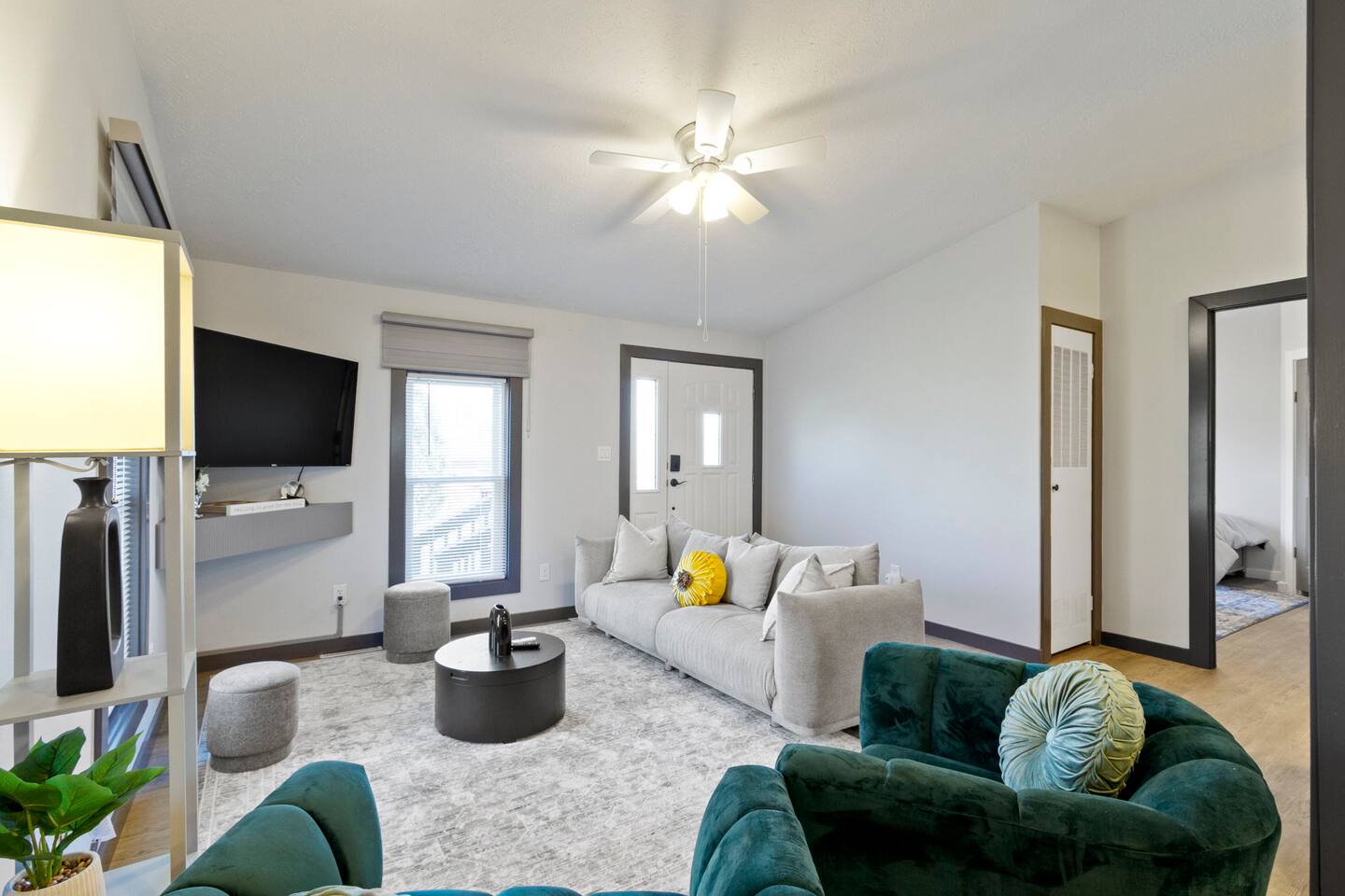 Cozy Living Near Grand Park