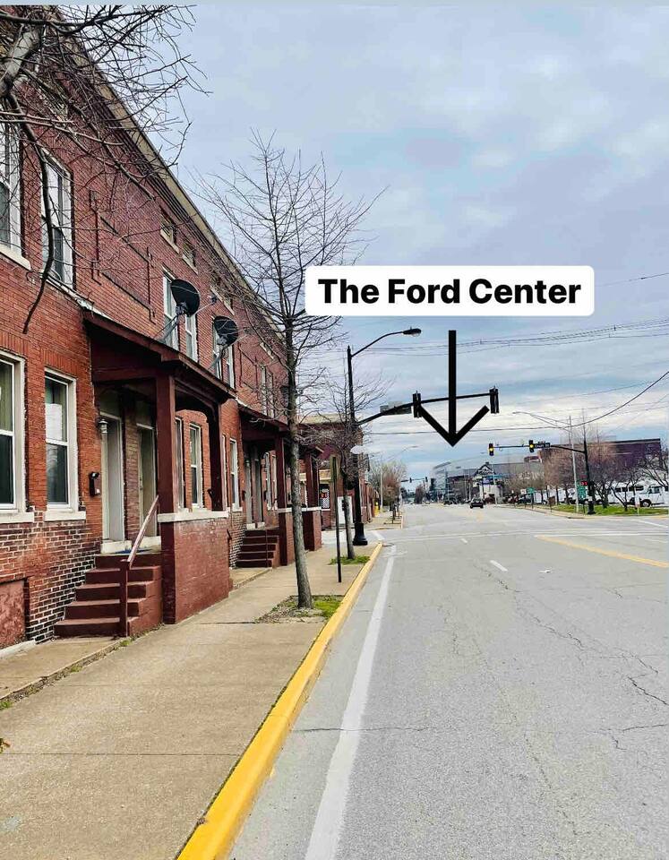 Casa Color | 2BD/1BA Townhome near Downtown