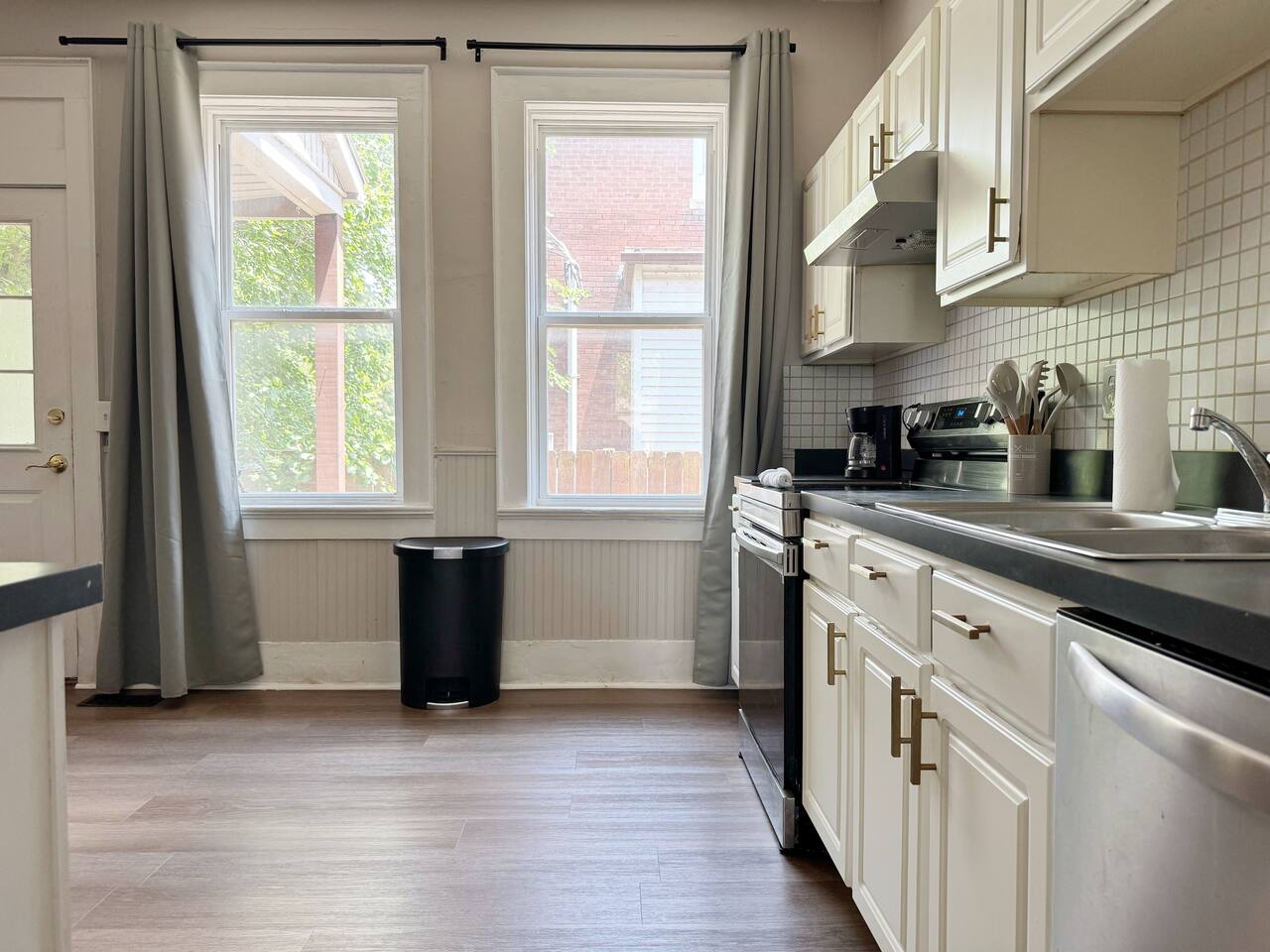 Casa Color | 2BD/1BA Townhome near Downtown