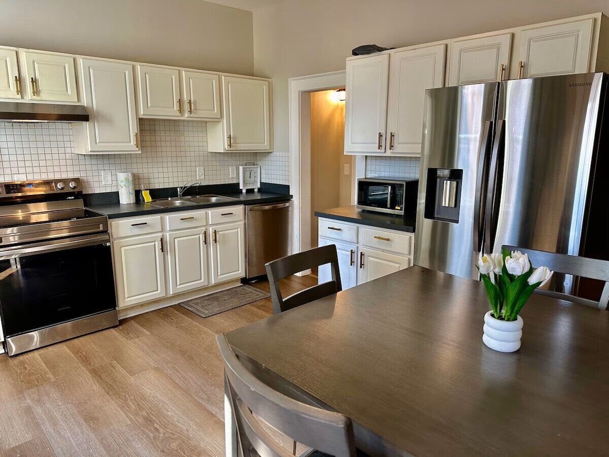 Casa Color | 2BD/1BA Townhome near Downtown