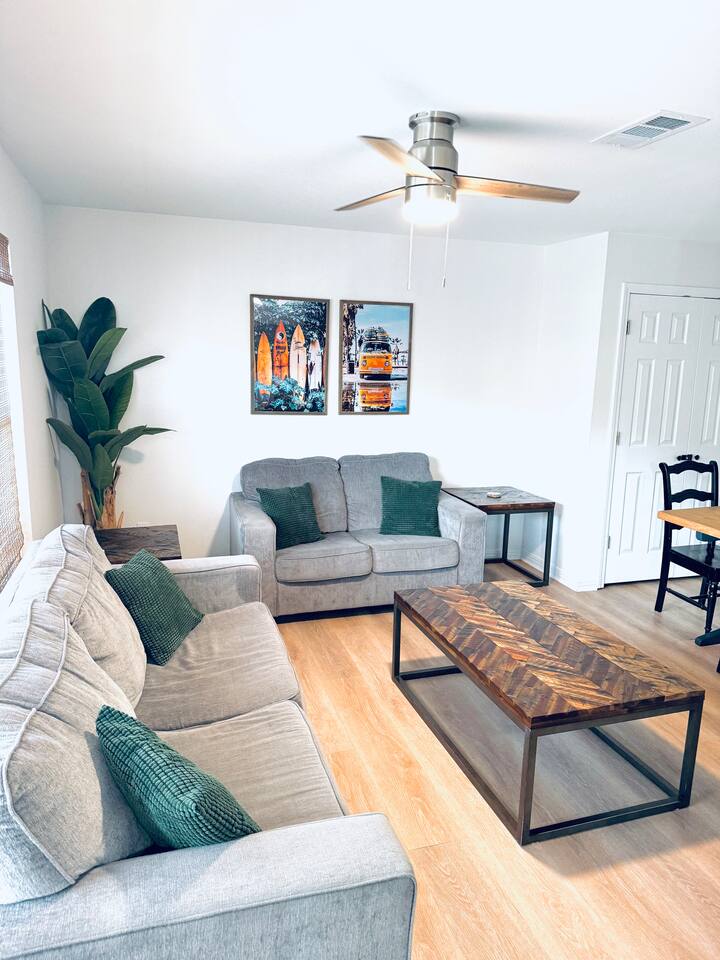 Snowbirding at the beach! Quiet•walking•biking