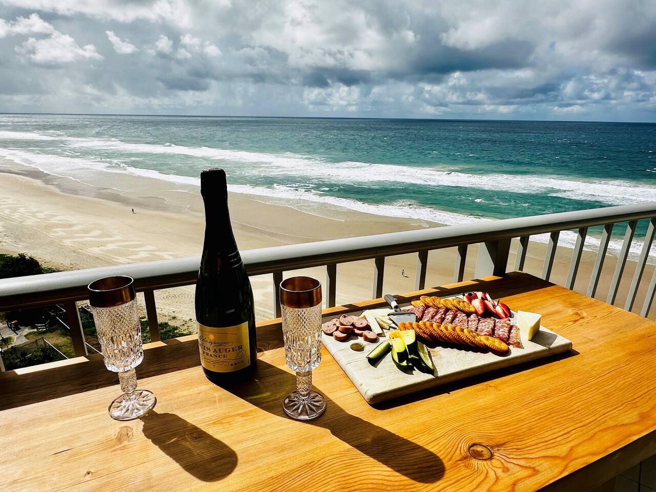 BEACHSIDE/ PARADISE  BEST VIEWS GOLD COAST