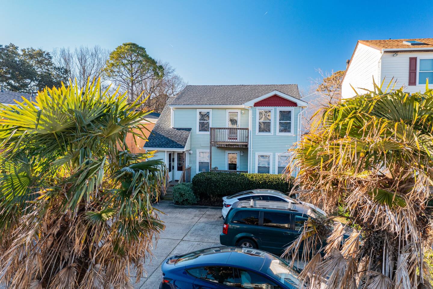 Beach Getaway • 6BR Duplex • Pet Friendly