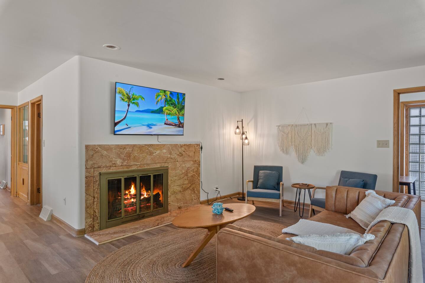 Charming Spacious Long-Stay Comfort Near Tosa!