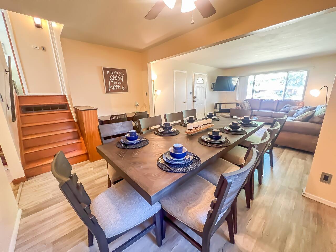 Pet Friendly Sleeps 12 near Garden of the Gods AF