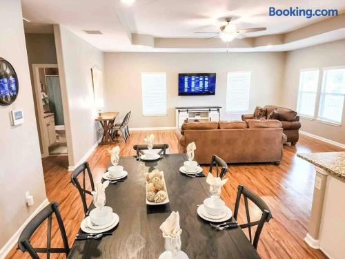 Canyon Lake Oasis! 3 MIN to Boat Ramp Pet Friendly