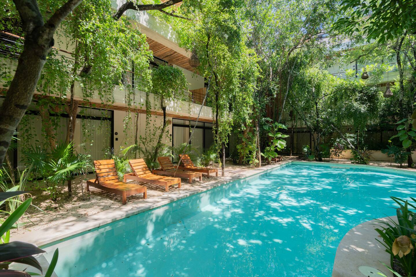 Acinte | PH in La Veleta with Private Rooftop Pool