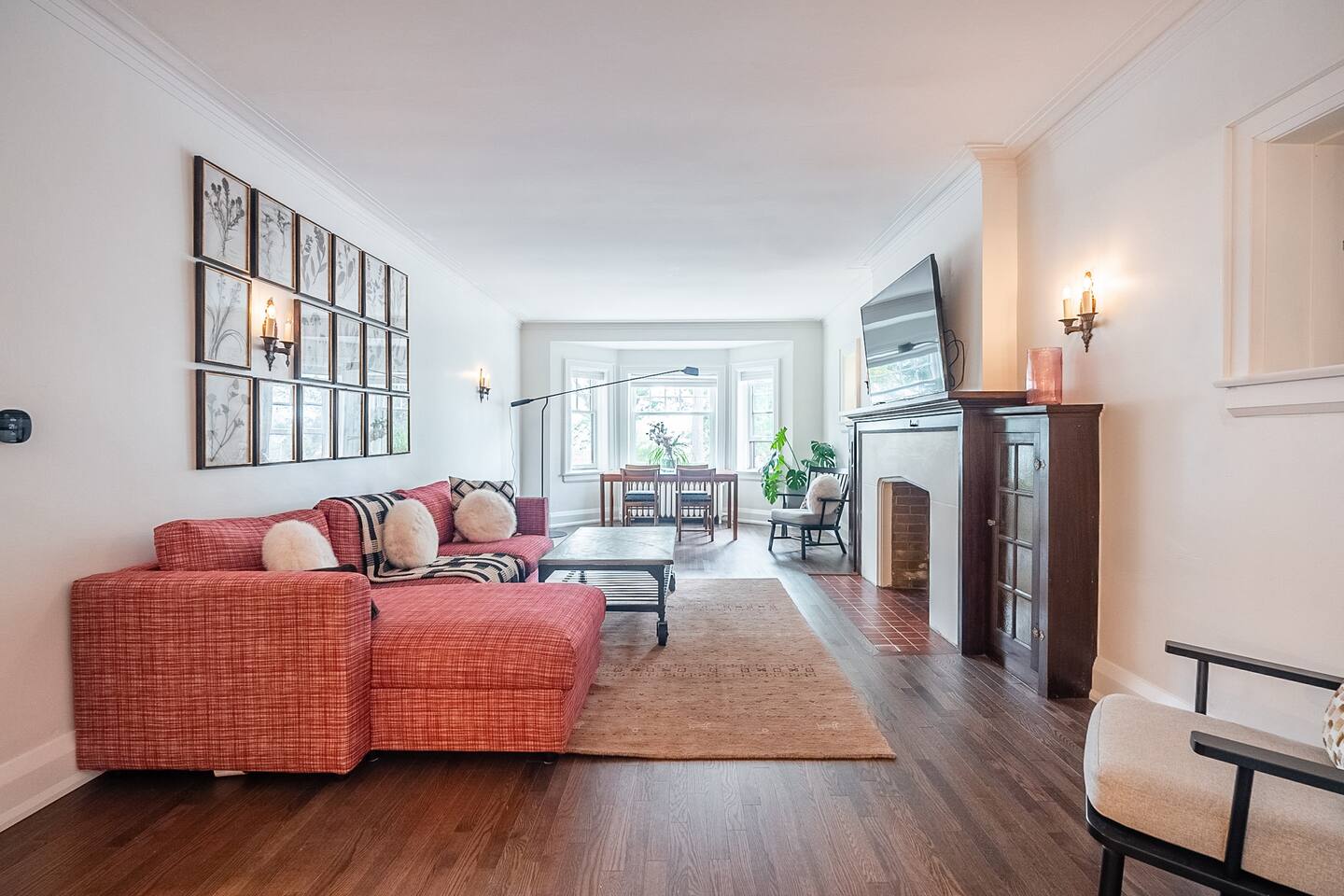 Beautiful Luxurious Suite in Toronto