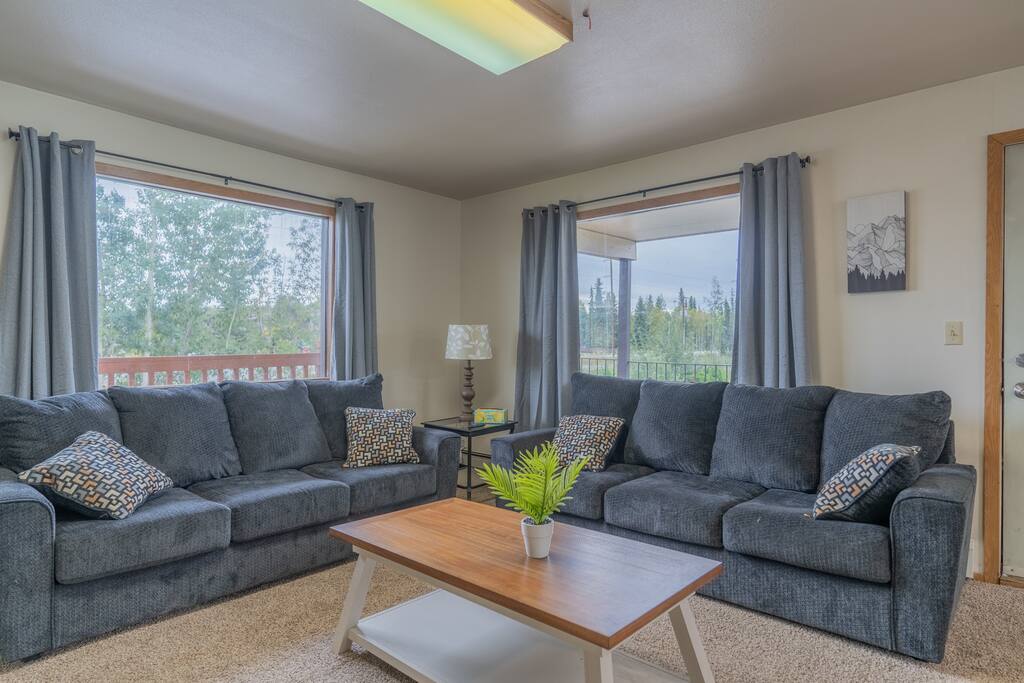 Airport & University Stay