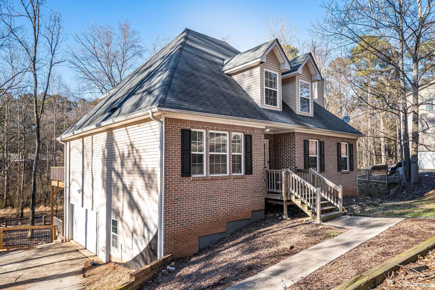 Decatur Family Haven w/ Pet-Friendly Spaces+Garage