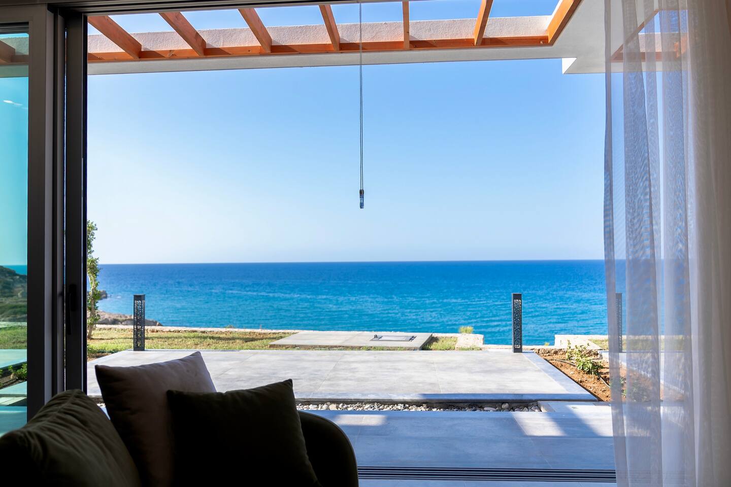 Luxuriöse Wohnung: Direkt am Meer + Pool + Golf