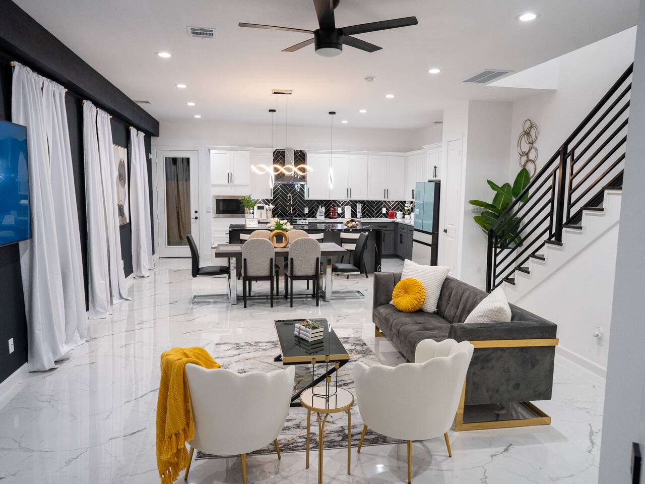 Houston Up Scale Abode