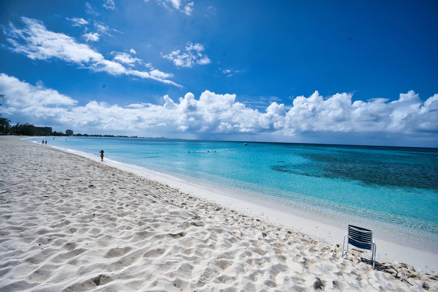 2BR/2BA | Quiet Complex, Walk to Seven Mile Beach