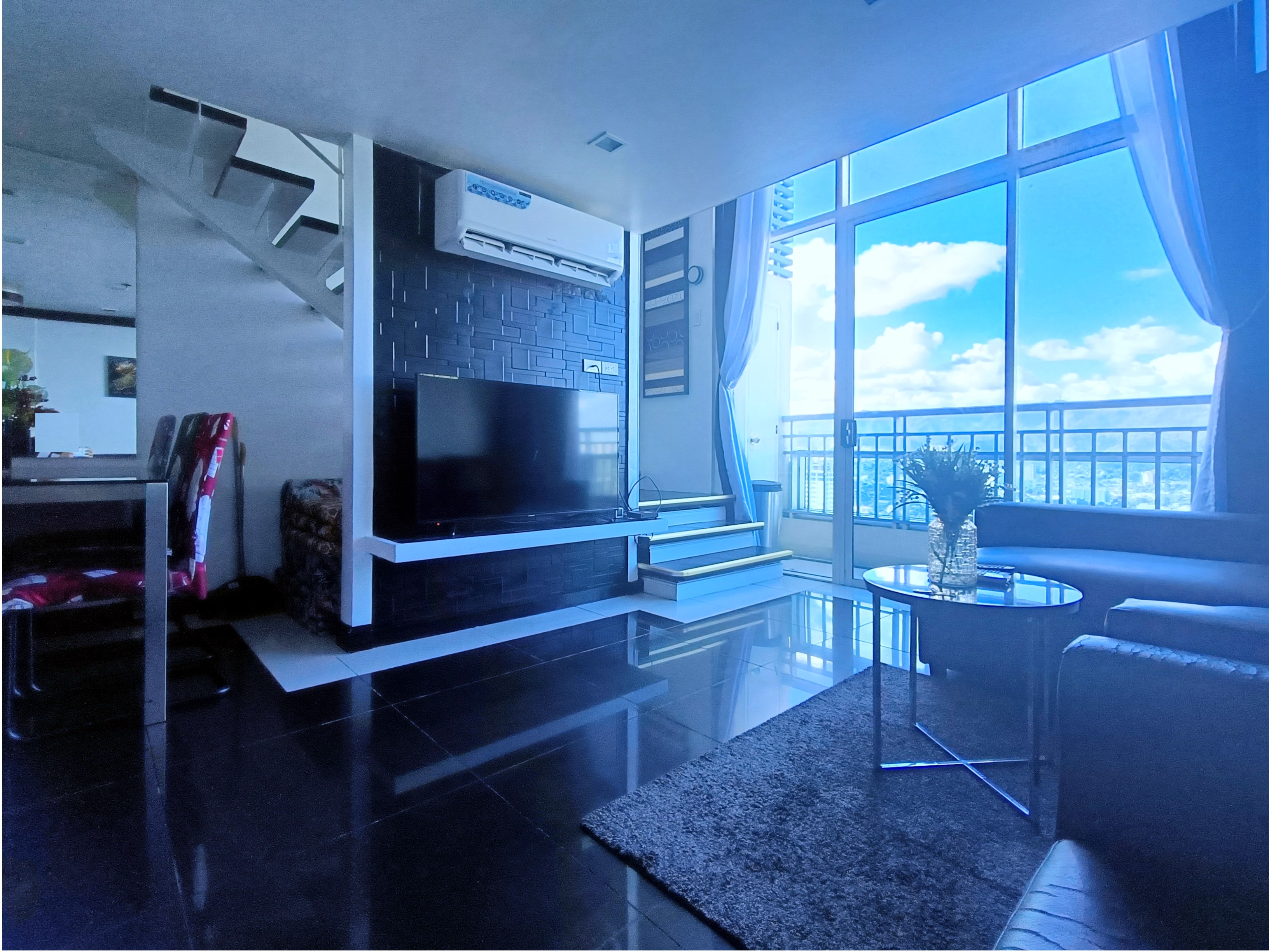 Panorama Staycation at Penthouse Floor 2BR