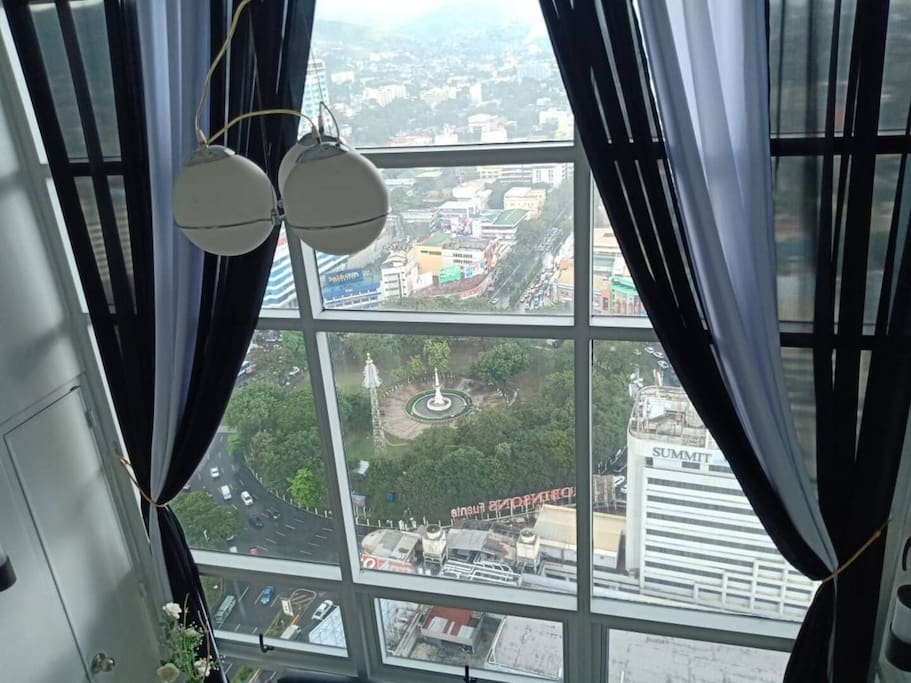 Luxury Ultima Residences Netflx