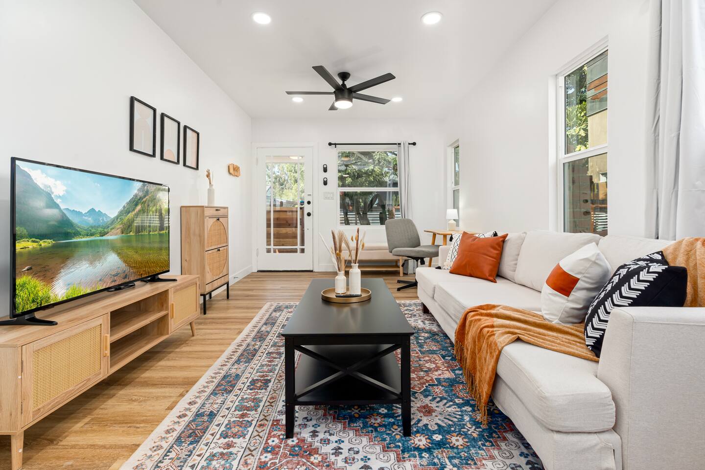 Cozy Venice 1bd/1B  w/Garage & W/D - Near Beach!