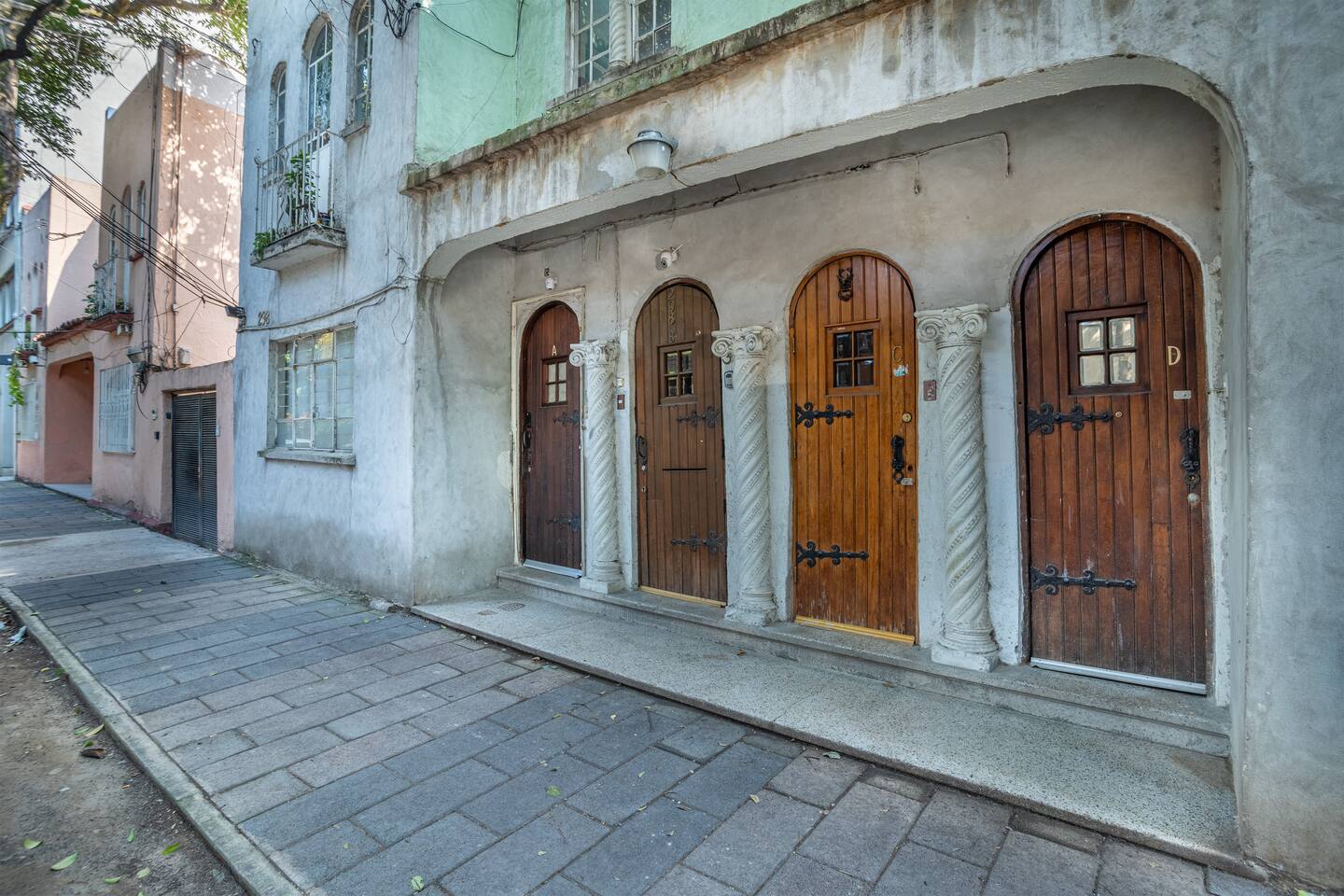 Premium Design and Location in a House in La Roma - foto 4