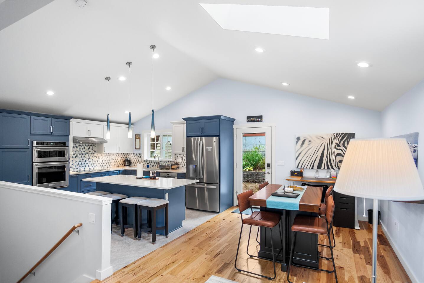 Modern Home Near T-Mobile Park w A/C & Firepit