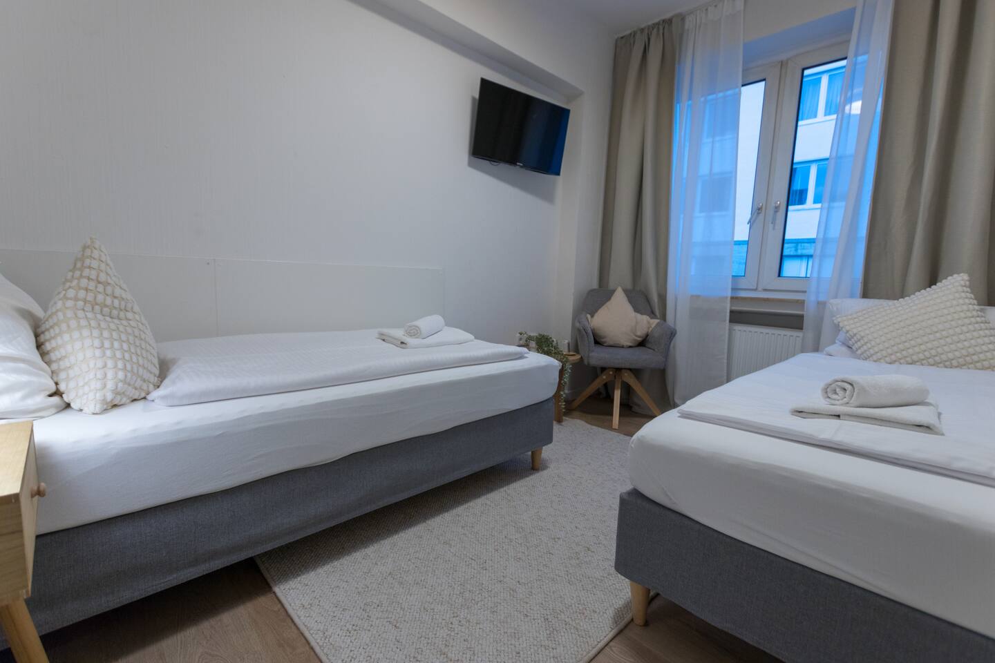 Doppel- oder Zweibettzimmer