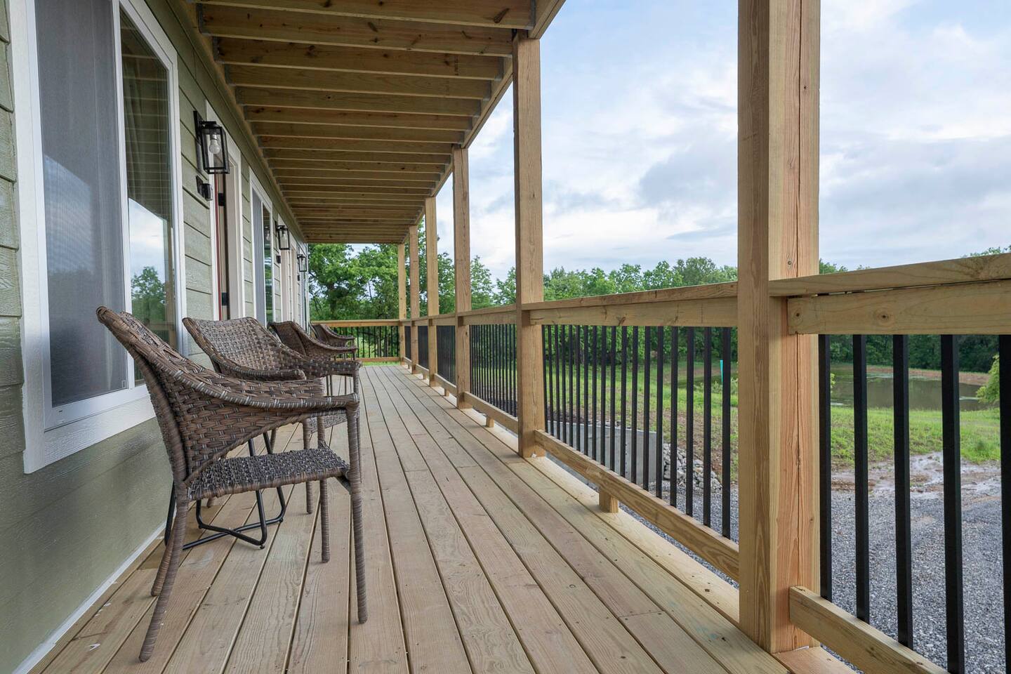 Secluded, deck views, fishing