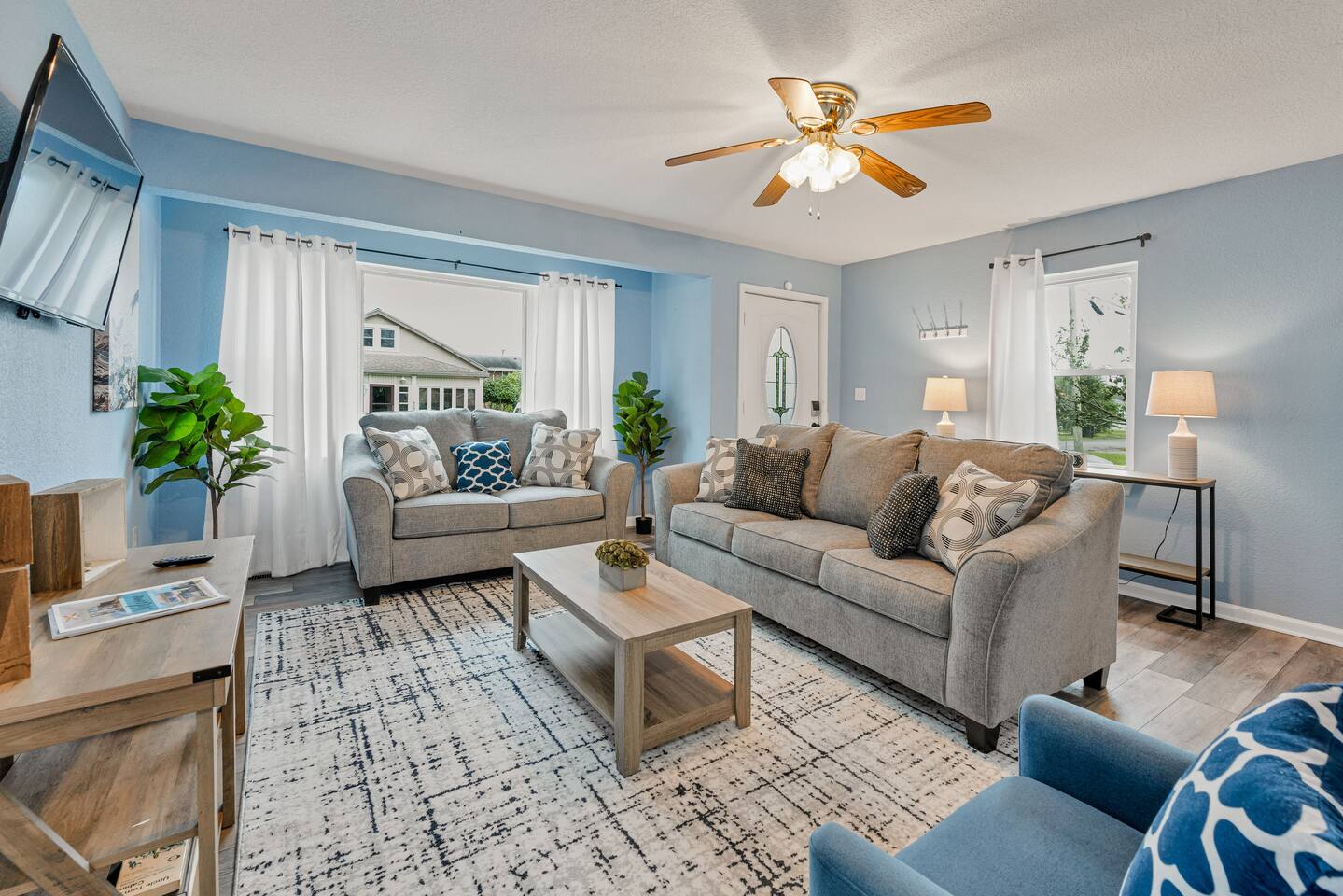 Hampton 2BR | Cozy & Pet-Friendly | Long Stays