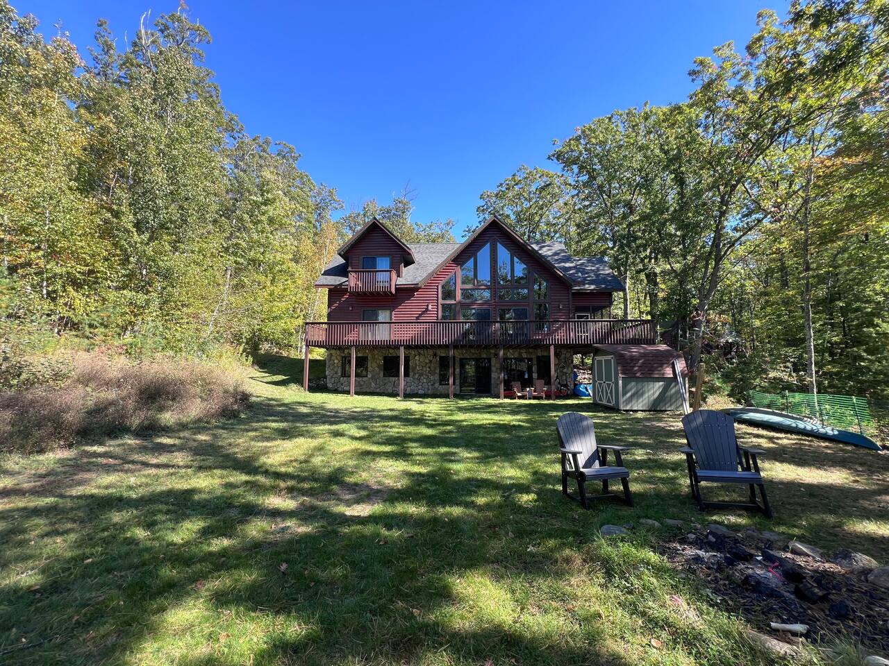 Welcome to Bear's Den Lodge