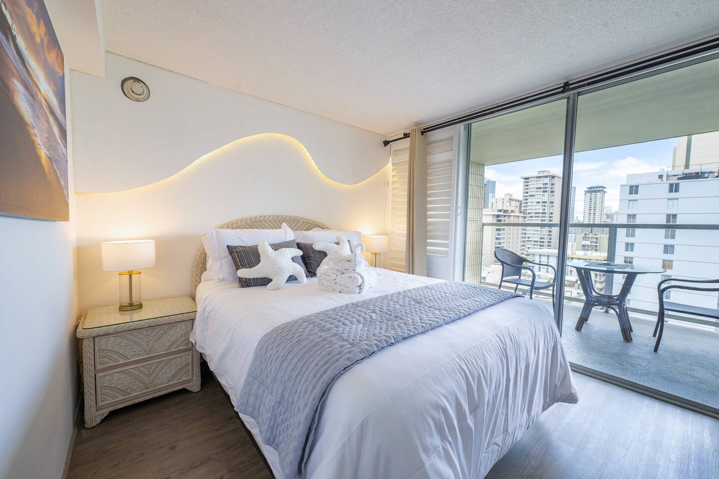 Waikiki Luxury 1B1B Pool&Water&Mt. Views& Beach